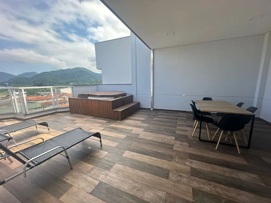 Foto 1 de Cobertura com 3 Quartos à venda, 140m² em Umuarama, Ubatuba