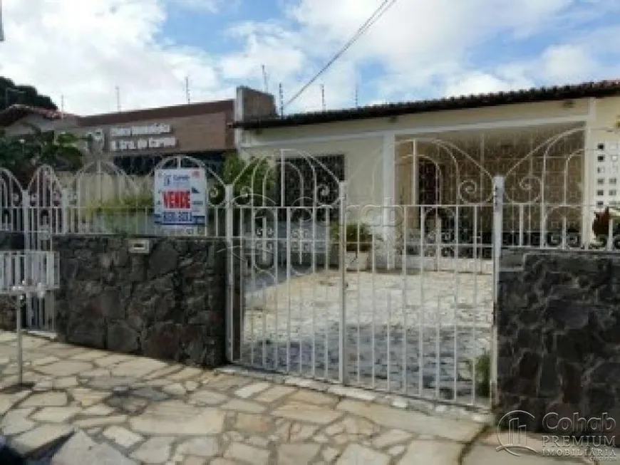 Foto 1 de Casa com 4 Quartos à venda, 270m² em Treze de Julho, Aracaju