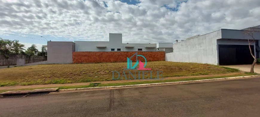 Foto 1 de Lote/Terreno à venda, 389m² em Jardim Magnólias, Araraquara