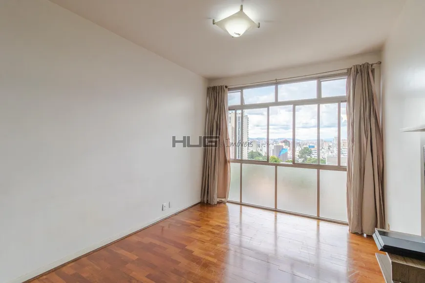 Foto 1 de Apartamento com 3 Quartos para alugar, 123m² em Jardim Portal I e II, São Paulo