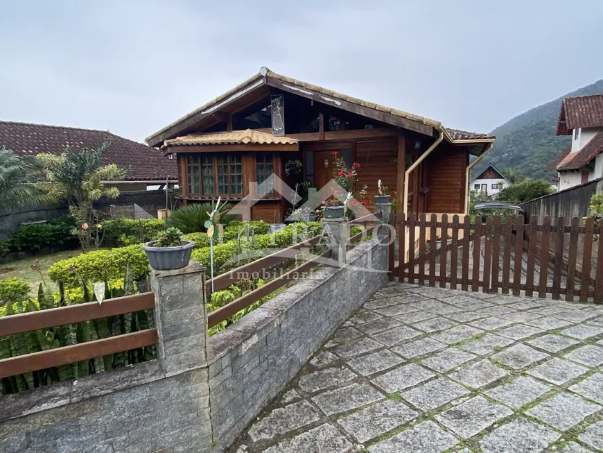 Foto 1 de Casa com 5 Quartos à venda, 200m² em Quitandinha, Petrópolis