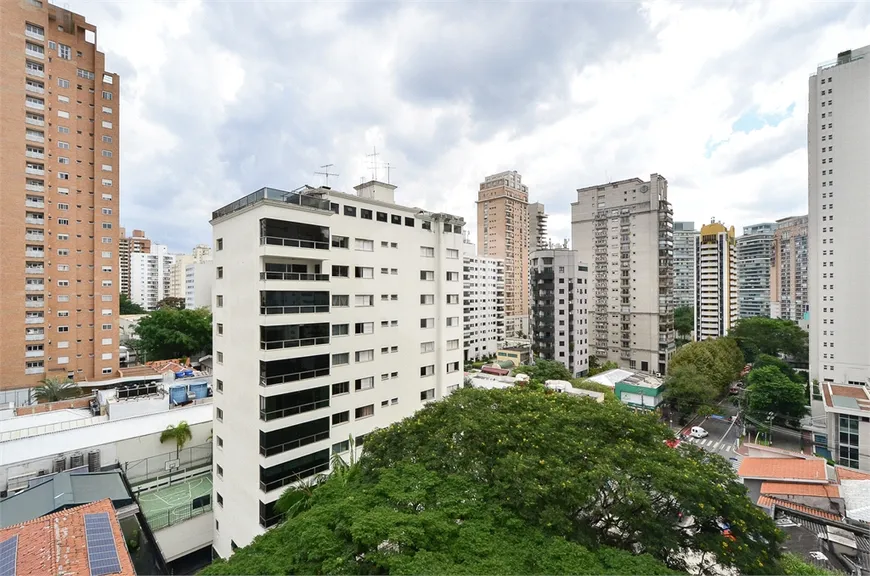 Foto 1 de Apartamento com 4 Quartos à venda, 206m² em Moema, São Paulo