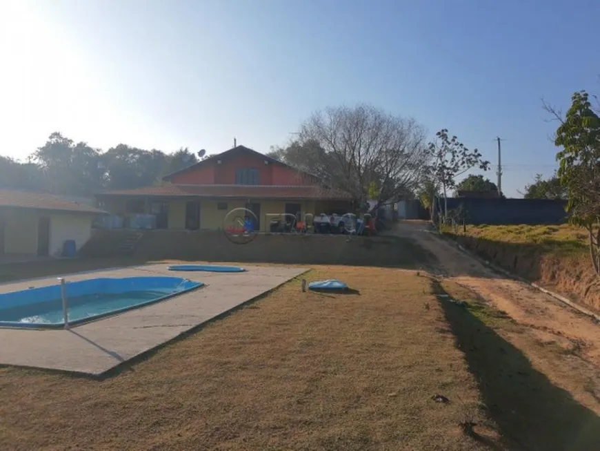 Foto 1 de Fazenda/Sítio com 6 Quartos à venda, 200m² em Chacaras Rurais Guararema, Jacareí