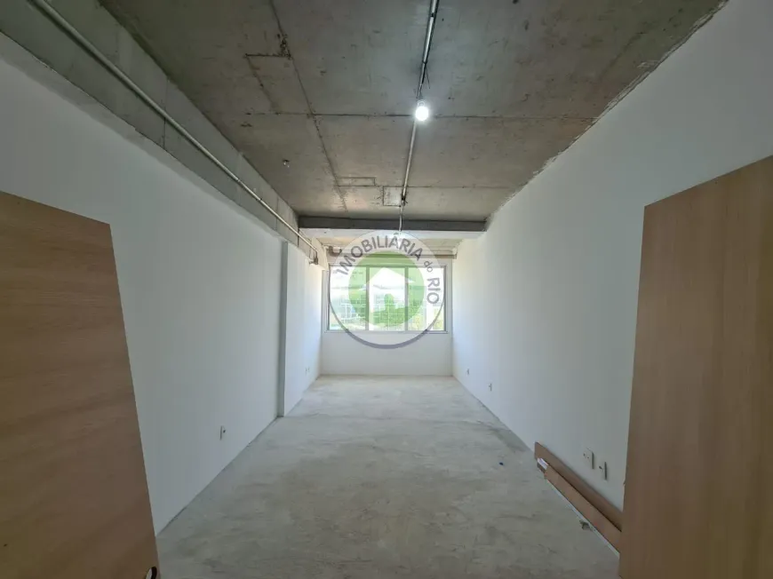 Foto 1 de Sala Comercial para alugar, 28m² em Barra da Tijuca, Rio de Janeiro