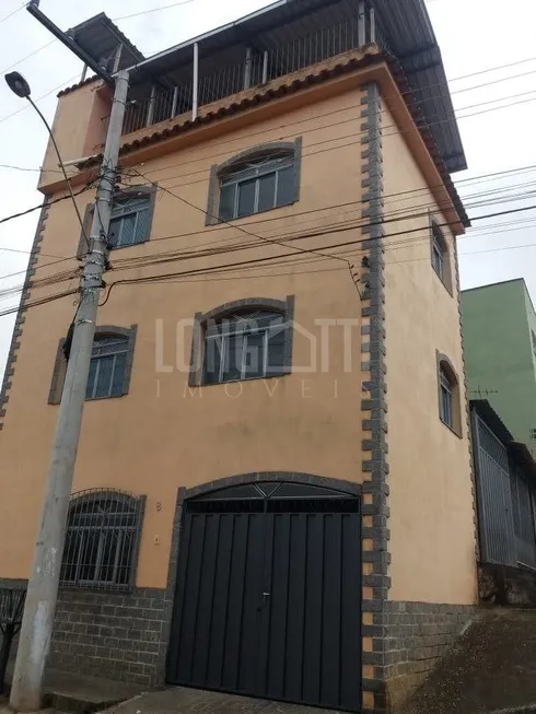 Foto 1 de Casa com 4 Quartos à venda, 200m² em São Geraldo, São João Del Rei