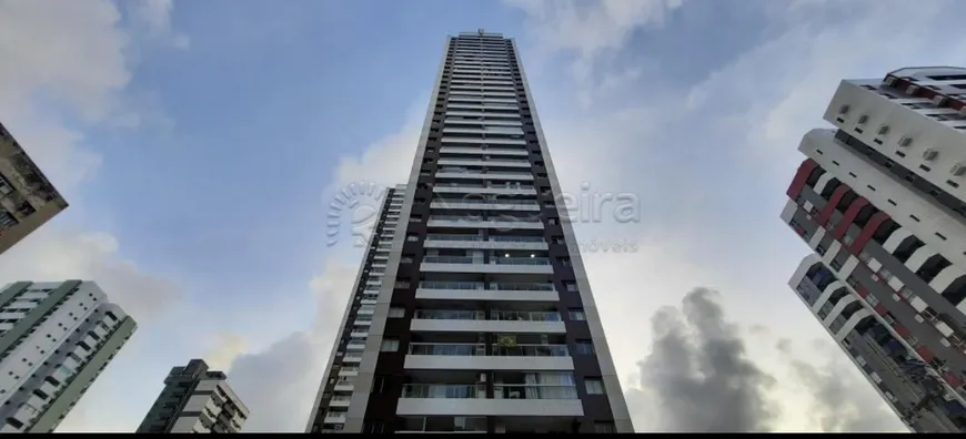 Foto 1 de Apartamento com 2 Quartos à venda, 71m² em Pina, Recife