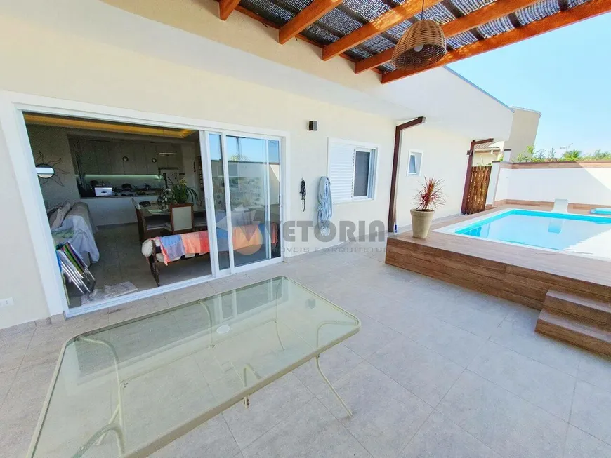 Foto 1 de Casa com 3 Quartos à venda, 256m² em Pontal de Santa Marina, Caraguatatuba