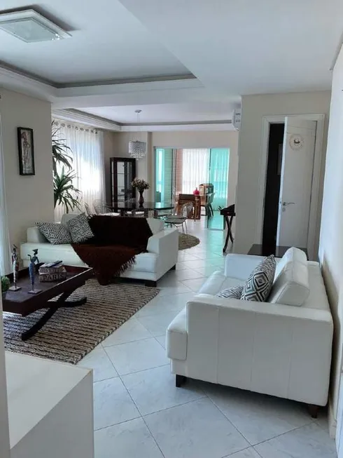 Foto 1 de Apartamento com 3 Quartos à venda, 161m² em Centro, Balneário Camboriú