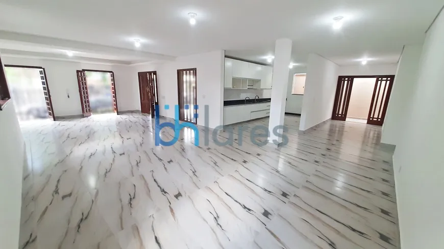 Foto 1 de Casa com 4 Quartos à venda, 316m² em Castelo, Belo Horizonte