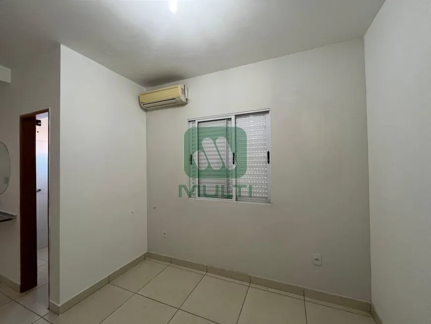 Foto 1 de Sala Comercial com 1 Quarto para alugar, 20m² em Gravatás, Uberlândia