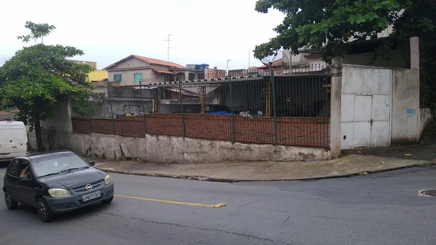 Foto 1 de Lote/Terreno à venda, 450m² em Monte Castelo, Volta Redonda