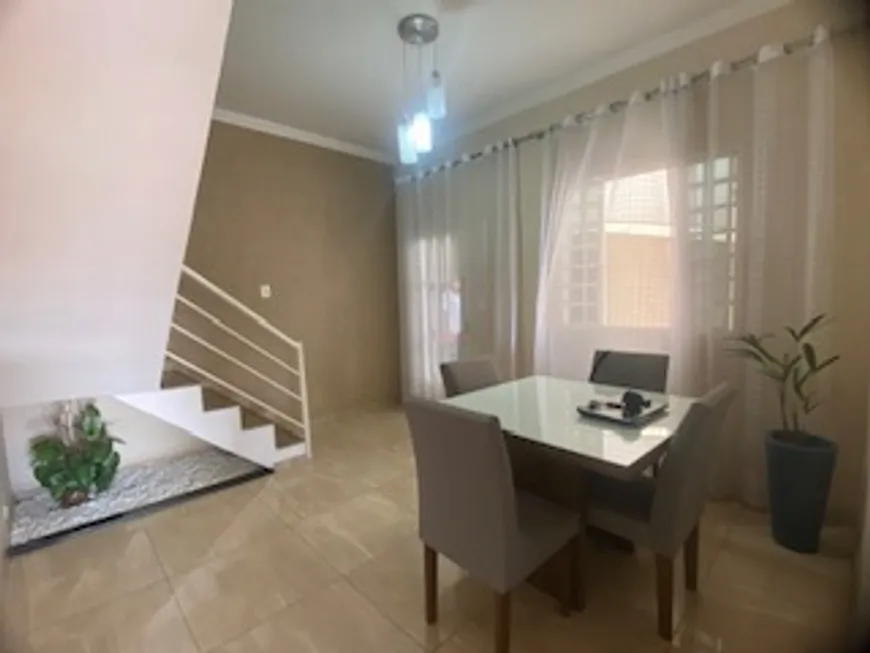 Foto 1 de Casa com 3 Quartos à venda, 130m² em PARQUE DAS ACÁCIAS, Betim