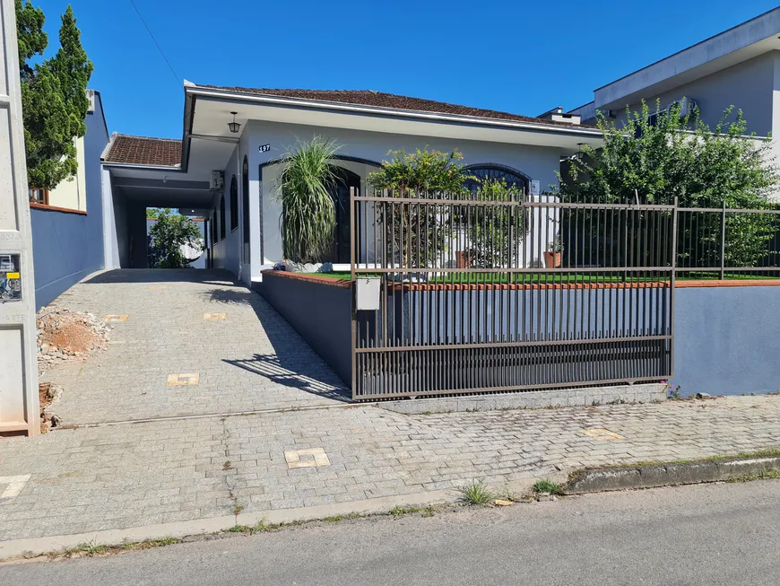 Foto 1 de Casa com 3 Quartos à venda, 165m² em Nova Brasília, Joinville