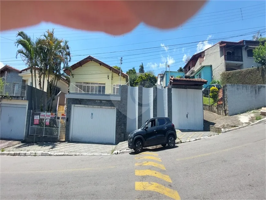 Foto 1 de Casa com 4 Quartos para venda ou aluguel, 323m² em Centro, Mairiporã