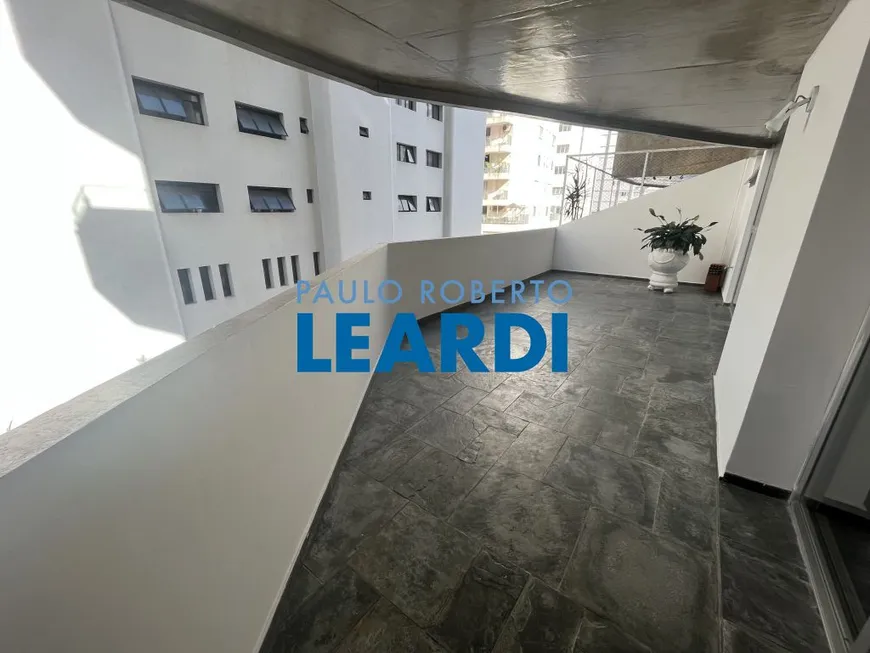 Foto 1 de Apartamento com 3 Quartos para alugar, 230m² em Barra Funda, Guarujá