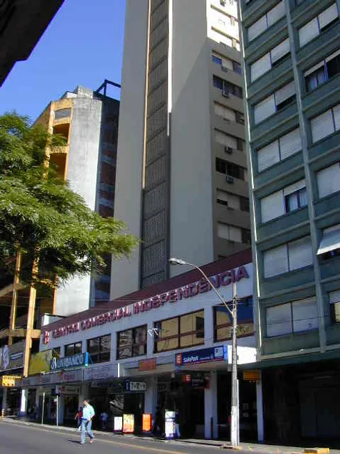 Foto 1 de Apartamento com 1 Quarto para alugar, 50m² em Independência, Porto Alegre