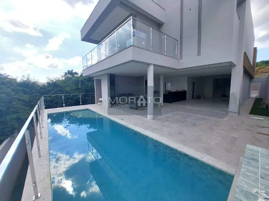 Foto 1 de Casa com 4 Quartos à venda, 411m² em Portal Do Sol, Contagem