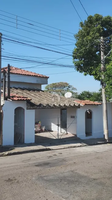 Foto 1 de Casa com 4 Quartos para alugar, 300m² em Jardim Califórnia, Jacareí