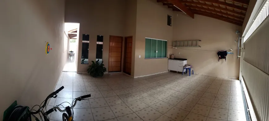 Foto 1 de Casa com 3 Quartos à venda, 145m² em Guaraú, Salto