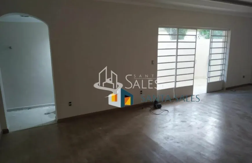 Foto 1 de Casa com 3 Quartos para alugar, 230m² em Chácara Santo Antônio, São Paulo