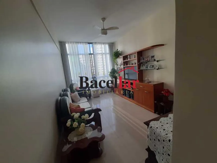 Foto 1 de Apartamento com 2 Quartos à venda, 80m² em Centro, Rio de Janeiro