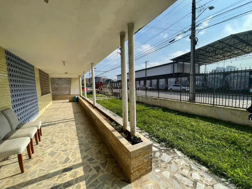 Foto 1 de Imóvel Comercial com 7 Quartos para venda ou aluguel, 550m² em Bucarein, Joinville