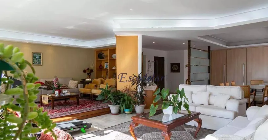 Foto 1 de Apartamento com 4 Quartos à venda, 270m² em Santa Cecília, São Paulo