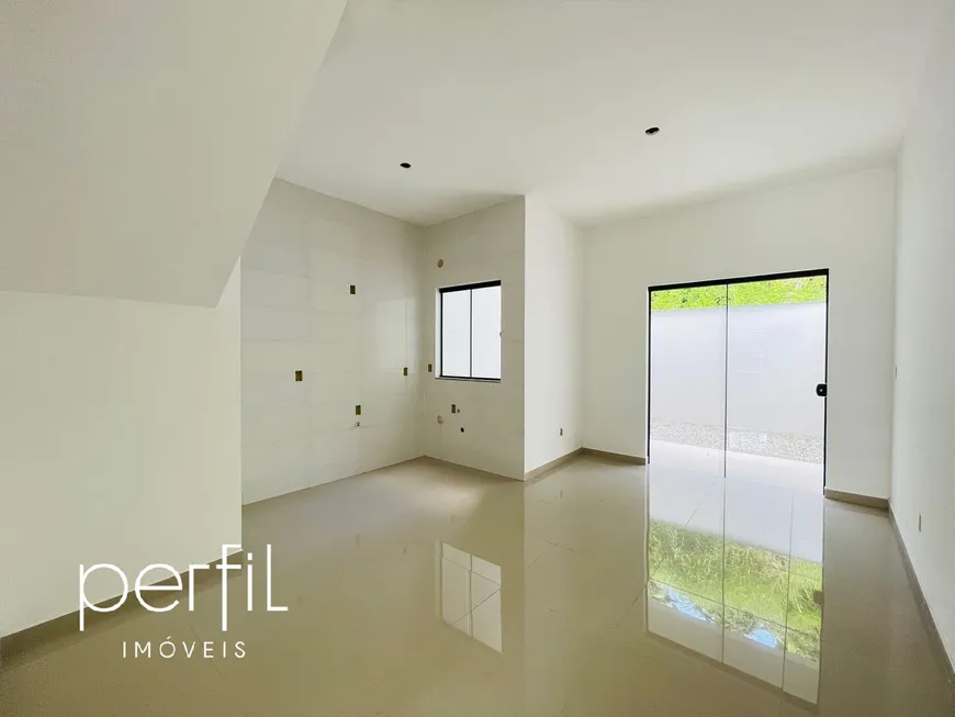 Foto 1 de Casa com 3 Quartos à venda, 116m² em Petrópolis, Joinville