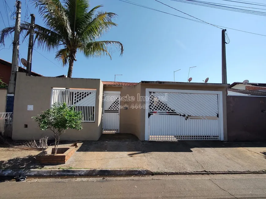 Foto 1 de Casa com 3 Quartos à venda, 156m² em Parque Residencial Imigrantes, Holambra