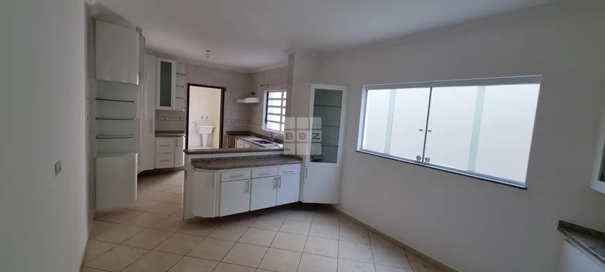 Foto 1 de Casa com 3 Quartos à venda, 200m² em Vila Nair, São Paulo