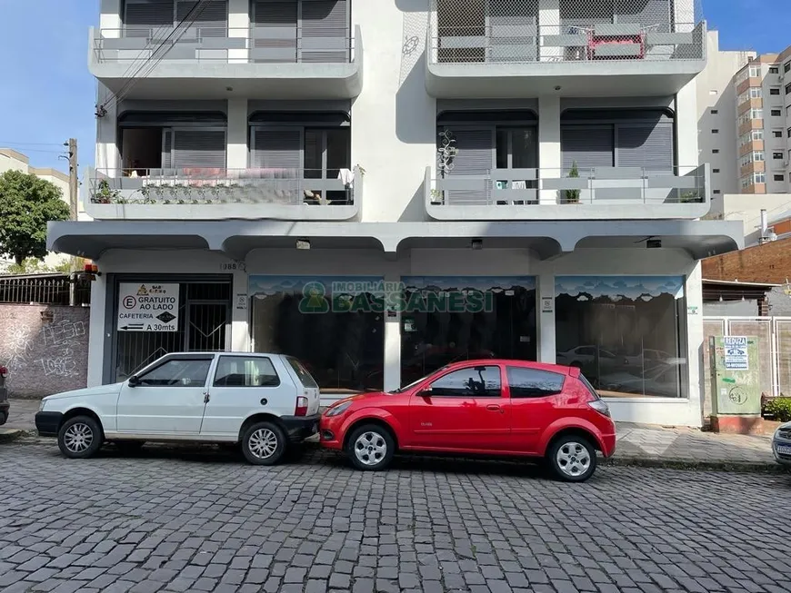 Foto 1 de Ponto Comercial para alugar, 300m² em Centro, Caxias do Sul