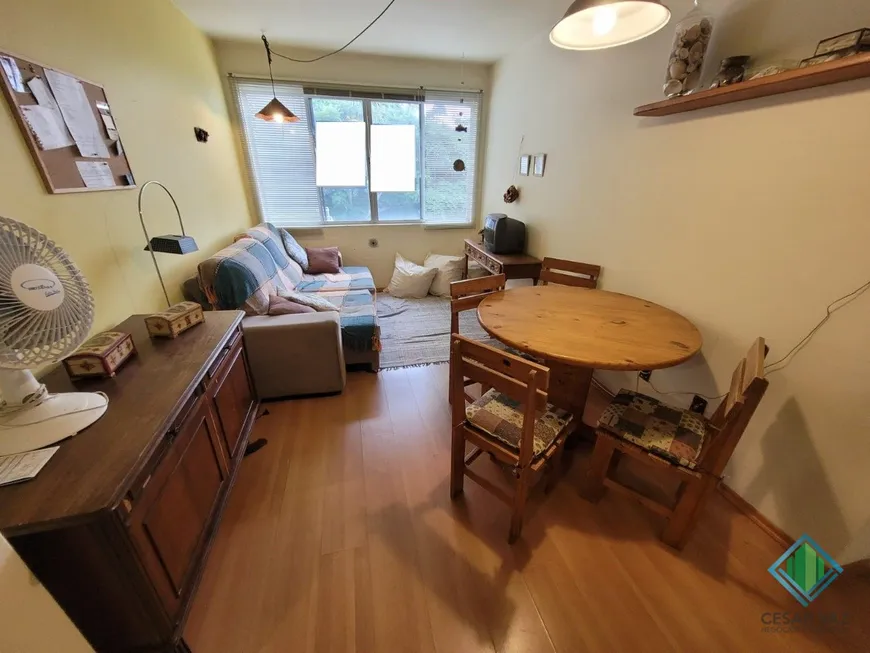Foto 1 de Apartamento com 1 Quarto à venda, 44m² em Carvoeira, Florianópolis