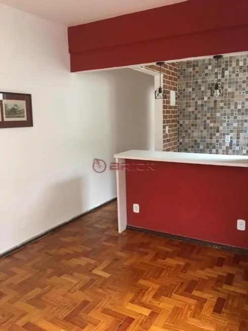 Foto 1 de Apartamento com 1 Quarto à venda, 33m² em Jardim Cascata, Teresópolis