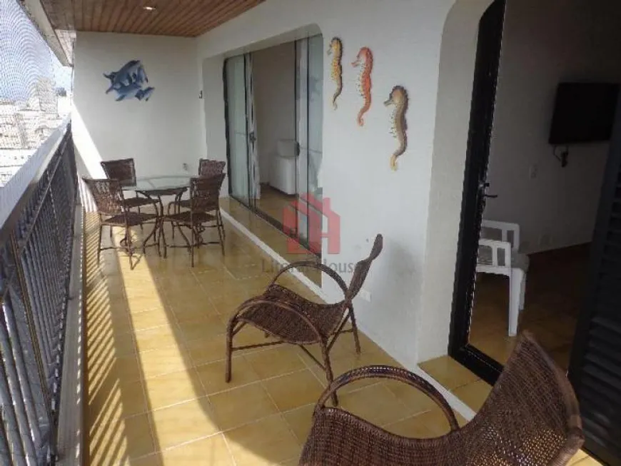 Foto 1 de Apartamento com 3 Quartos à venda, 190m² em Centro, Guarujá