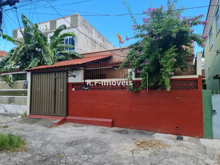 Foto 1 de Casa com 3 Quartos à venda, 98m² em Marechal Hermes, Rio de Janeiro