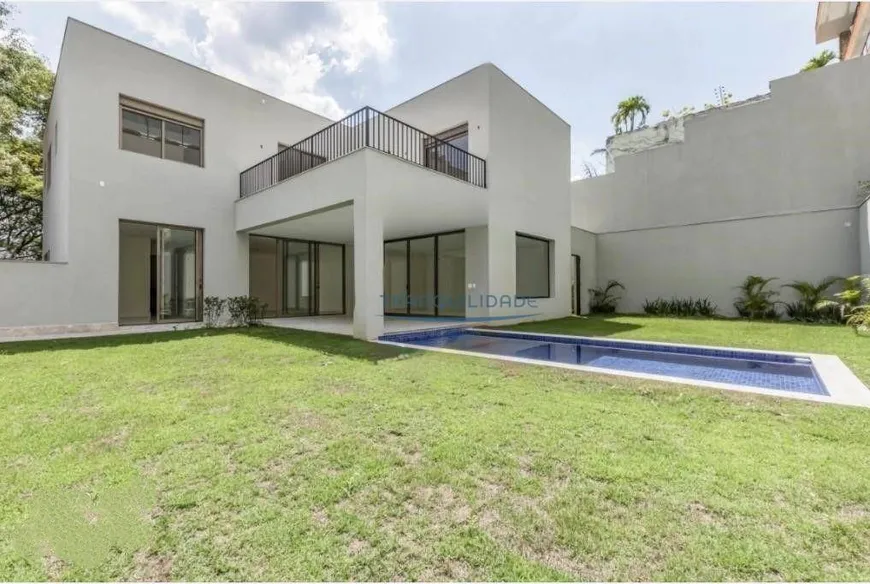 Foto 1 de Casa com 4 Quartos à venda, 640m² em Jardim Guedala, São Paulo