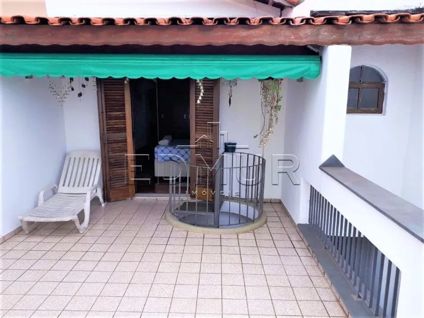 Foto 1 de Casa com 2 Quartos à venda, 120m² em Jardim Pilar, Santo André