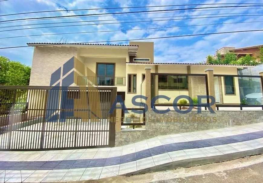 Foto 1 de Casa com 3 Quartos à venda, 350m² em Coqueiros, Florianópolis