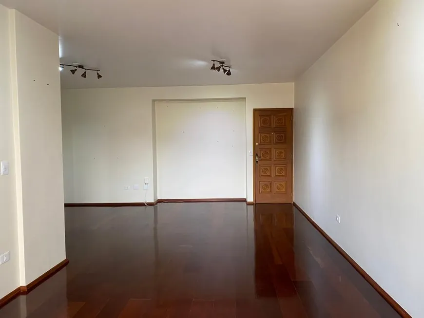 Foto 1 de Apartamento com 3 Quartos à venda, 140m² em Centro, São Roque