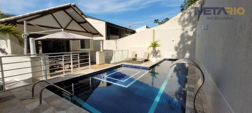 Foto 1 de Casa com 4 Quartos à venda, 360m² em  Vila Valqueire, Rio de Janeiro