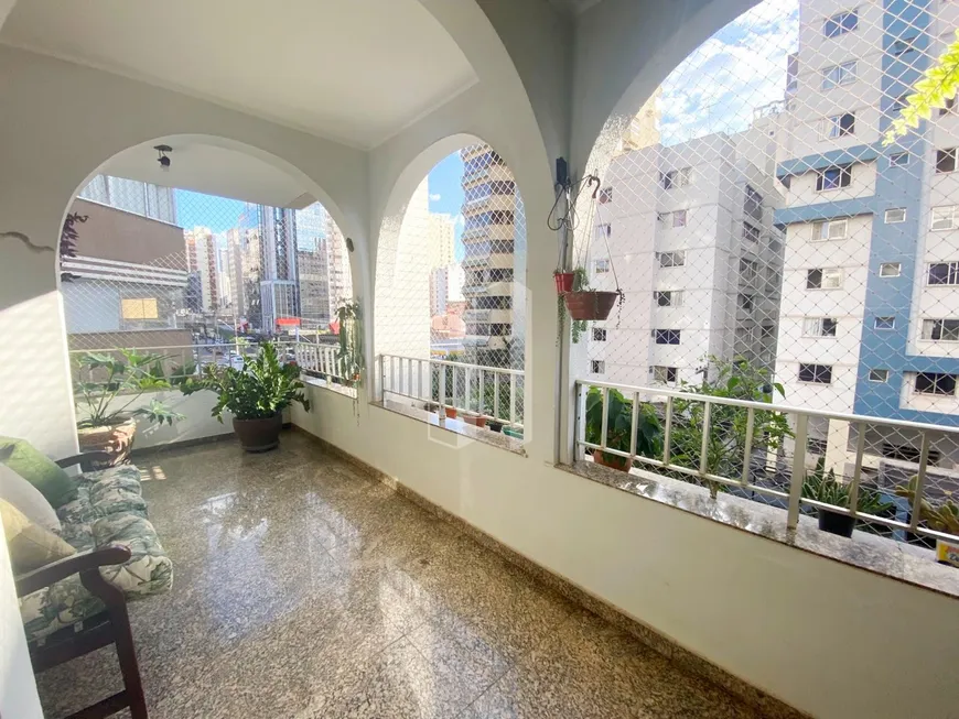 Foto 1 de Apartamento com 4 Quartos à venda, 291m² em Setor Bueno, Goiânia