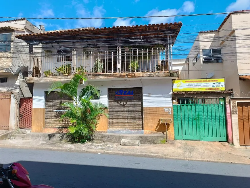 Foto 1 de Casa com 3 Quartos à venda, 225m² em Flávio Marques Lisboa, Belo Horizonte
