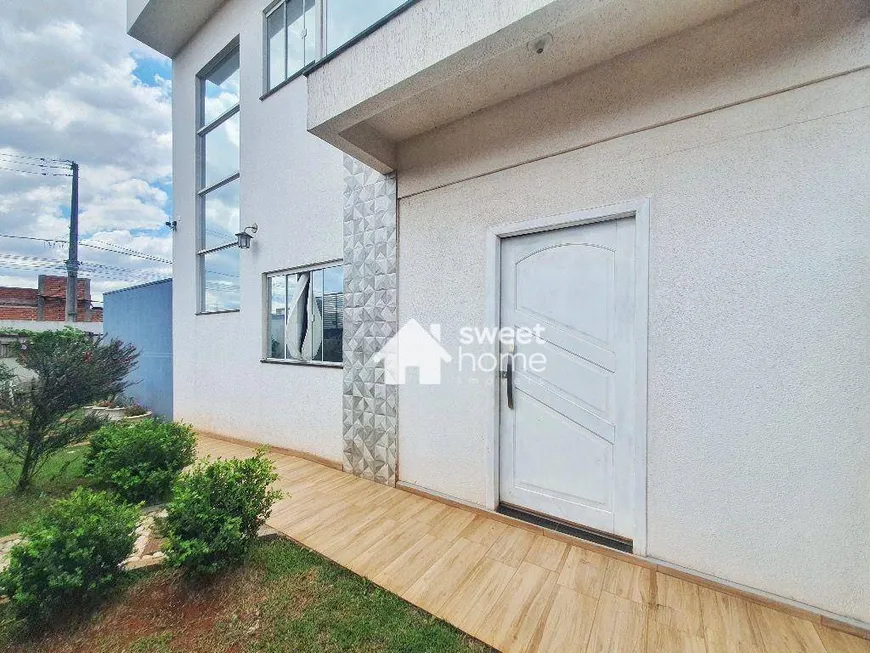 Foto 1 de Sobrado com 3 Quartos à venda, 140m² em Esmeralda, Cascavel