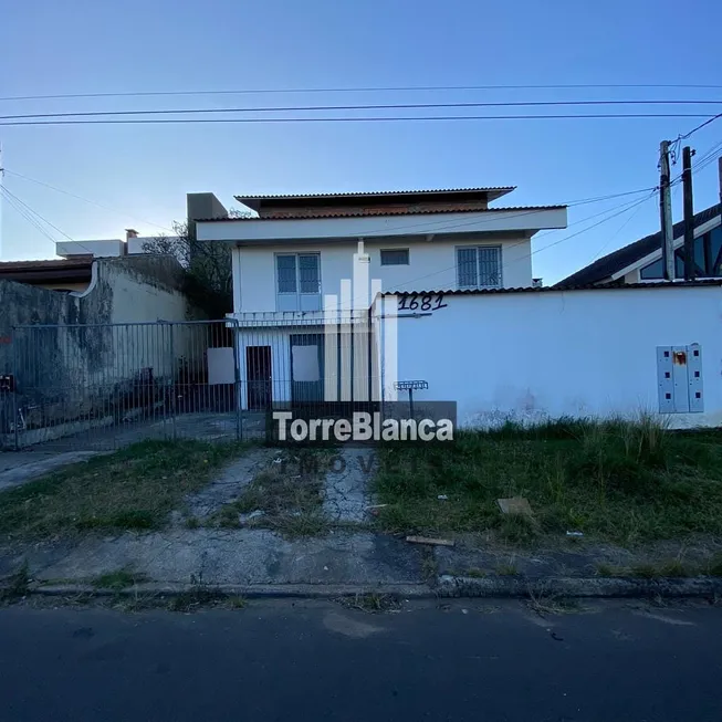 Foto 1 de Sobrado com 5 Quartos para venda ou aluguel, 301m² em Jardim Carvalho, Ponta Grossa