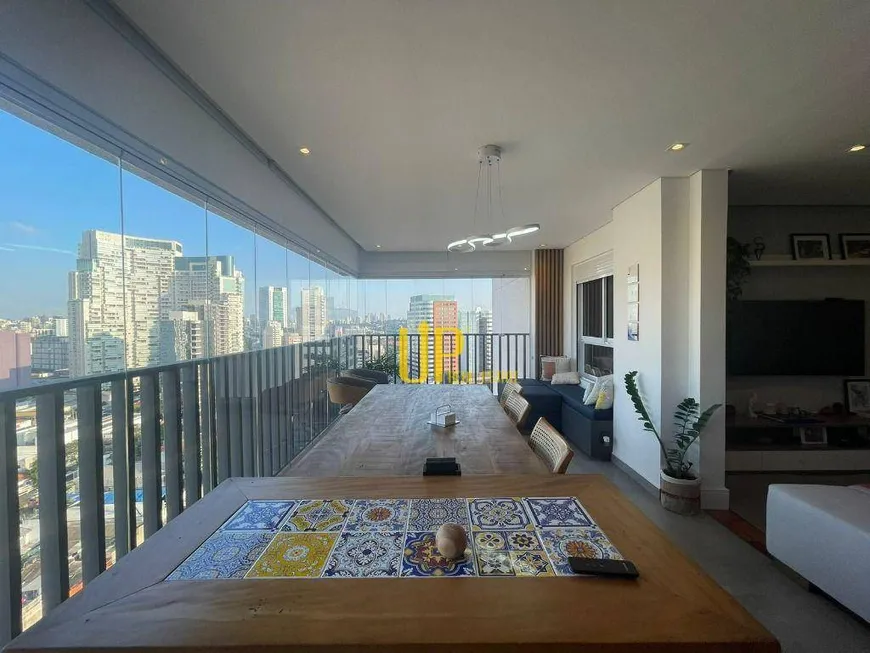 Foto 1 de Apartamento com 3 Quartos à venda, 96m² em Pinheiros, São Paulo