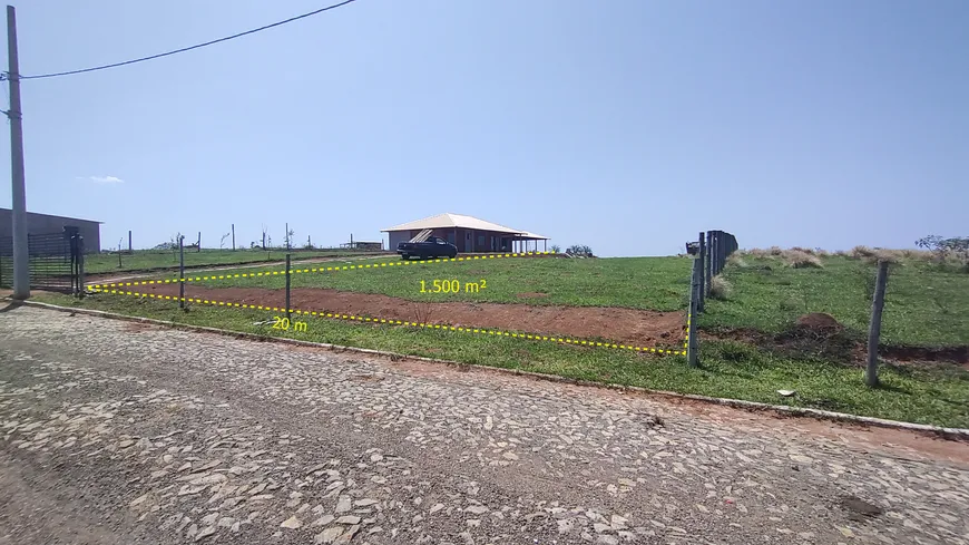 Foto 1 de Fazenda/Sítio à venda, 1500m² em Rancho Novo, Conselheiro Lafaiete