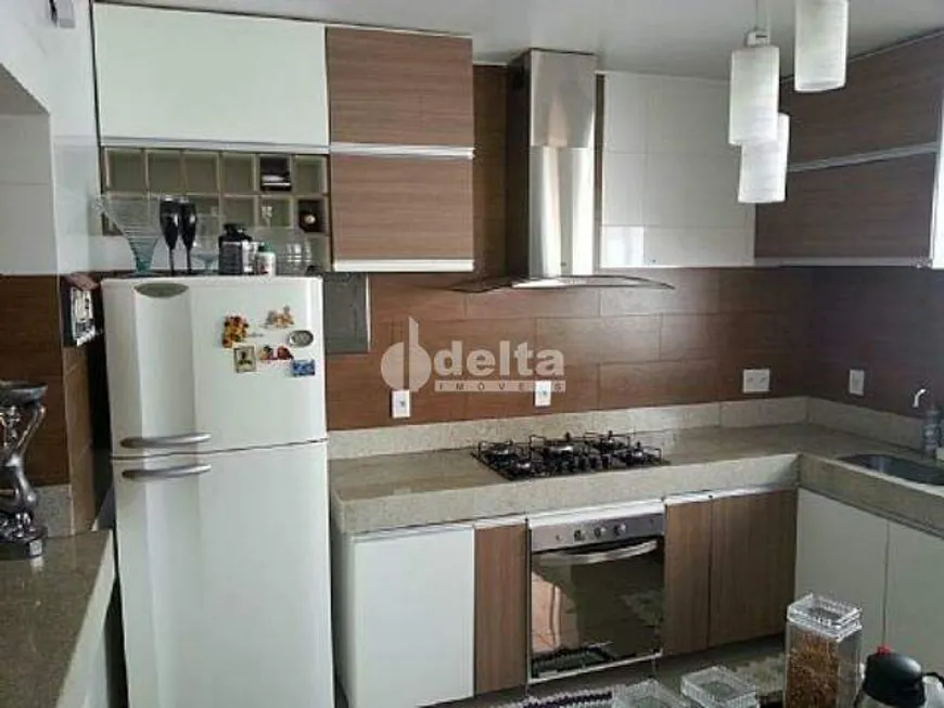 Foto 1 de Apartamento com 3 Quartos à venda, 86m² em Santa Maria, Uberlândia