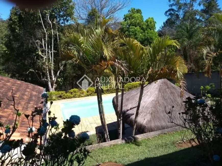 Foto 1 de Fazenda/Sítio com 2 Quartos à venda, 265m² em Jardim Sinki, Franco da Rocha