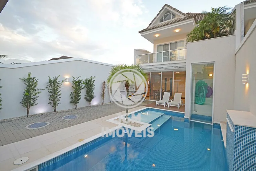 Foto 1 de Casa com 4 Quartos à venda, 315m² em Barra da Tijuca, Rio de Janeiro