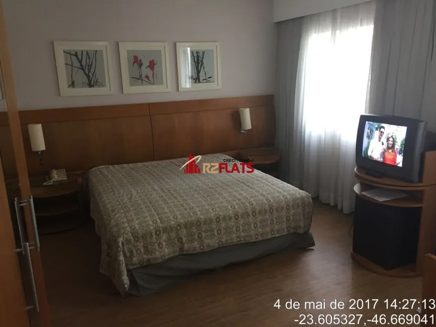 Foto 1 de Flat com 1 Quarto à venda, 28m² em Moema, São Paulo